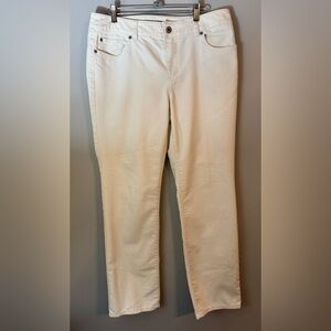Chico's Women's White Platinum Denim Ultimate Fit Slim Leg Jeans Size 8 Short